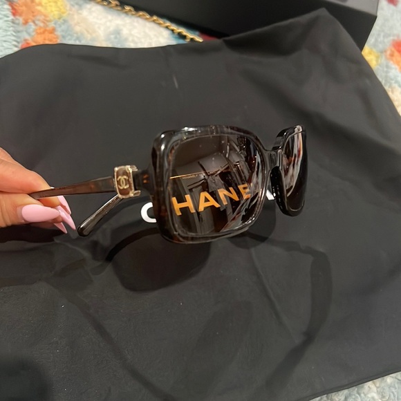 Used Beautiful Chanel sunglasses. main image 5